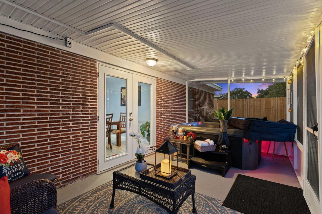 Family-friendly With Private Hot Tub! Holiday home Lakeland